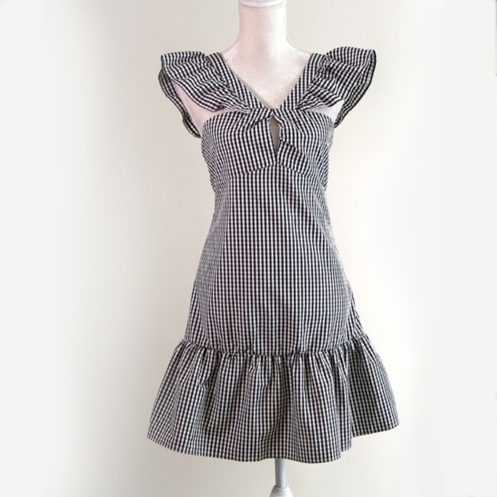 Romeo + Juliet Couture dress